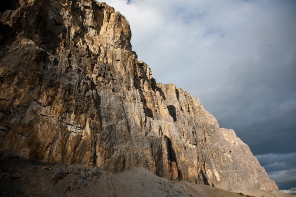 Part of the upper tier of Castle Mountain (2800m). The 13 pitch Brewers Buttress is on the right skyline.