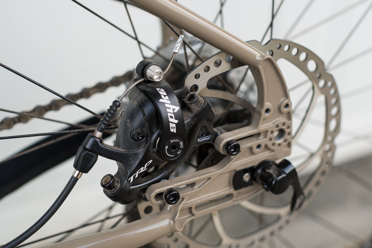 TRP's Spyke dual pull mechanical disc brake with 180mm rotor front and rear (thanks for the inspiration @aotearoapete).