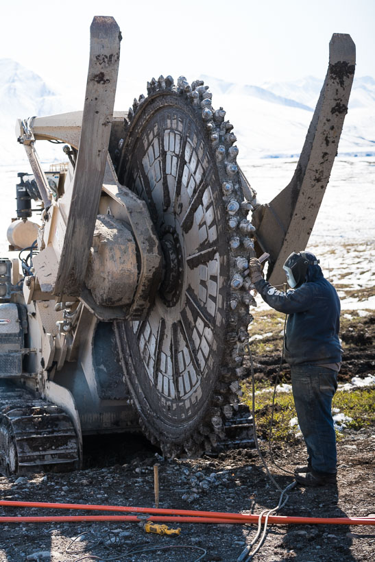 Next day we were back on the road, soon passing the fibre optic trench digging crew who have some some fancy and fearsome toys.