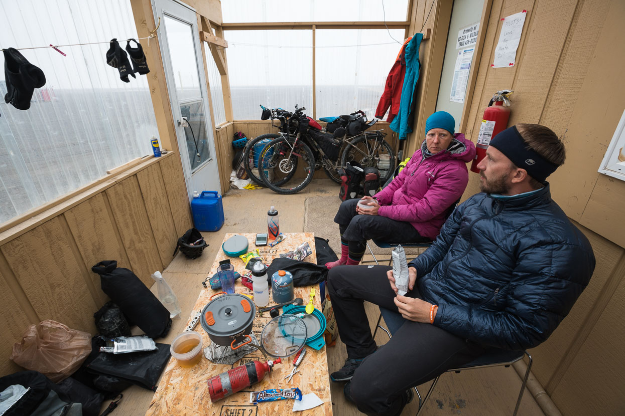 With a storm expected that night we decided to take refuge in a porch attached to the side of an unoccupied research hut. The wind did pick up and it snowed lightly all night, but not to the level expected.