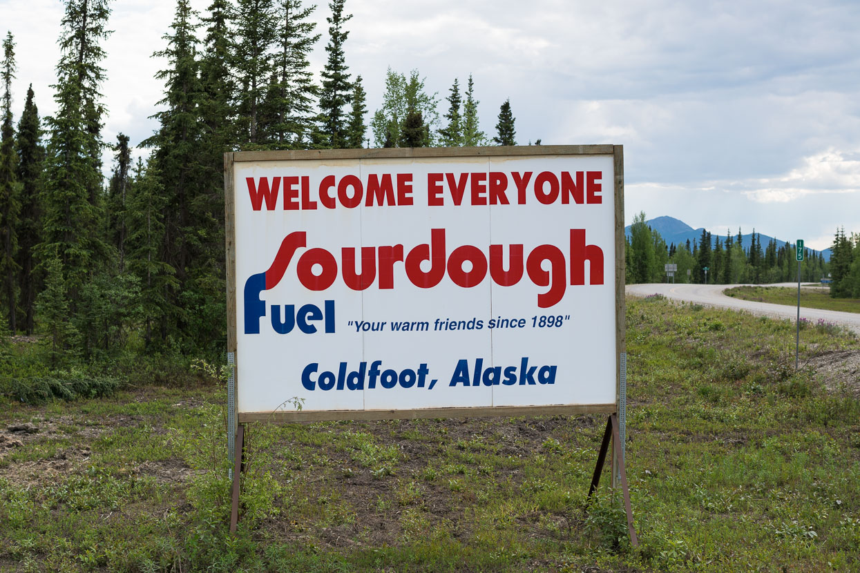 Next stop, just 30km down the road, was Coldfoot - the first gas station since leaving Deadhorse and the only place you can buy a hot meal other than Wiseman.