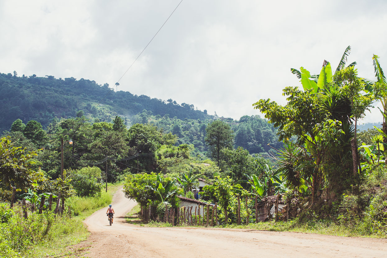 Honduras: Copan – La Ceiba, Highlux Photography