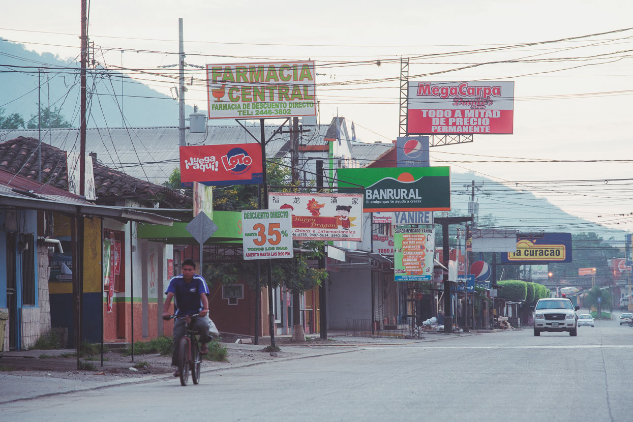 Honduras: Copan – La Ceiba, Highlux Photography