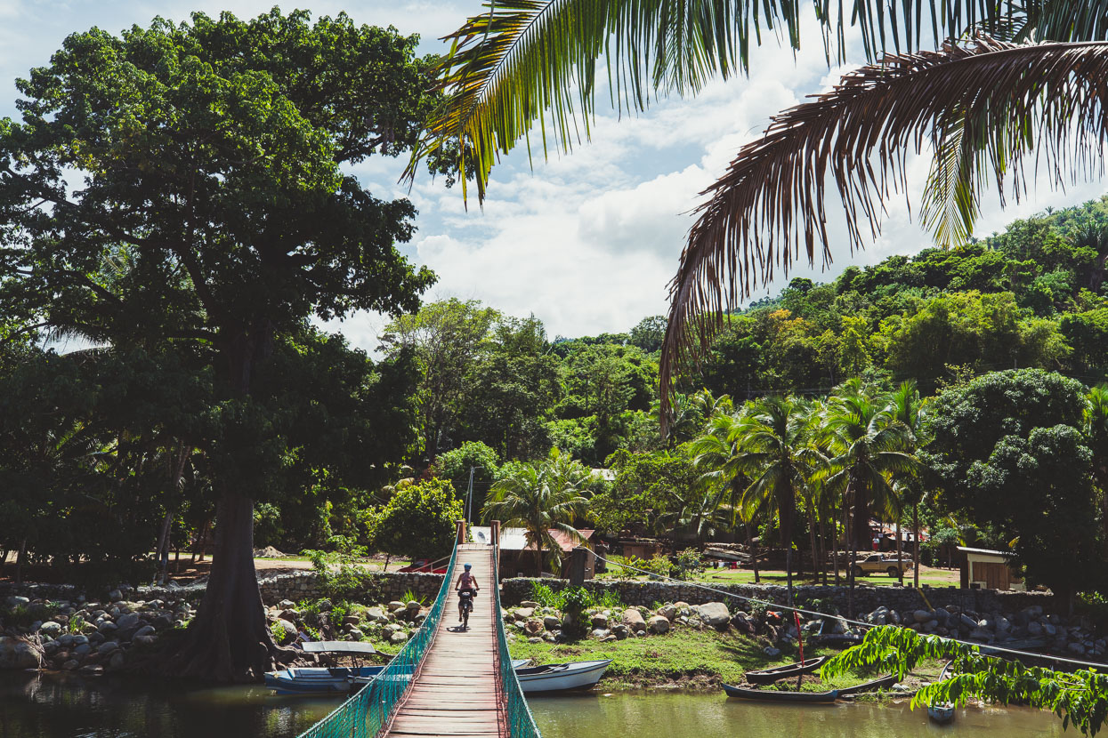 Honduras: La Ceiba – Catacamas, Highlux Photography