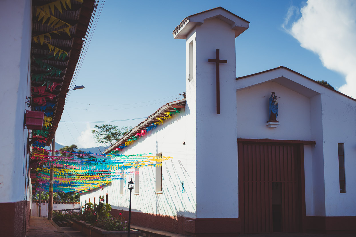 Colombia: San Antonio – Zapatoca, Highlux Photography