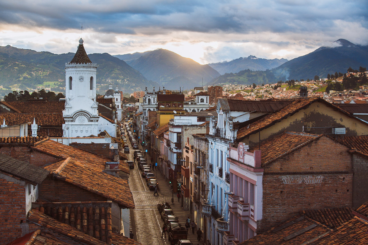 Ecuador: Salinas – Cuenca via Volcan Chimborazo, Highlux Photography