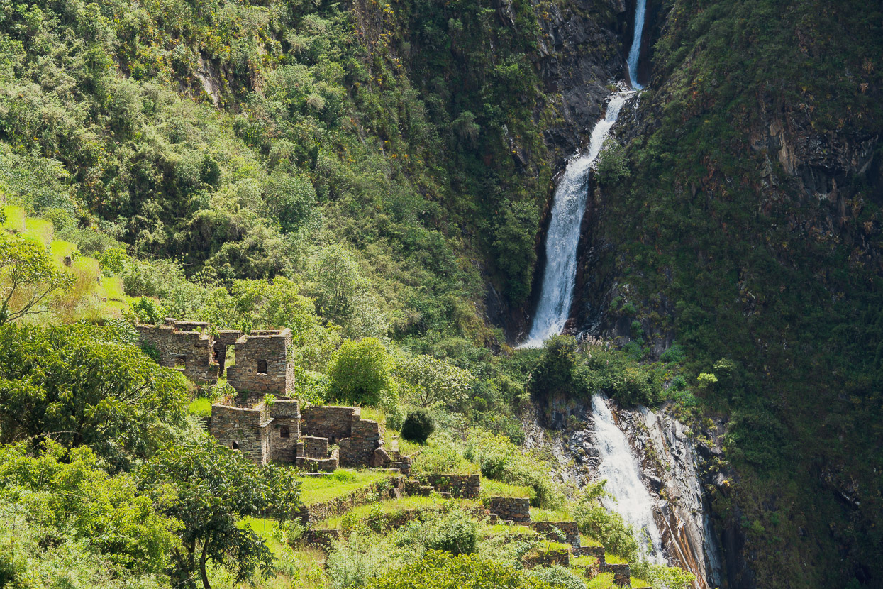 Perú: Hiking to the Inca Ruins of Choquequirao, Highlux Photography