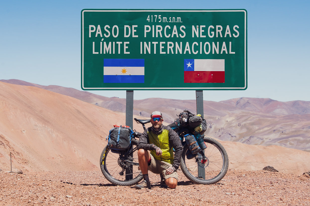 Argentina/Chile: Pircas Negras, Paso de Agua Negra &#038; Cerros de Mendoza, Highlux Photography