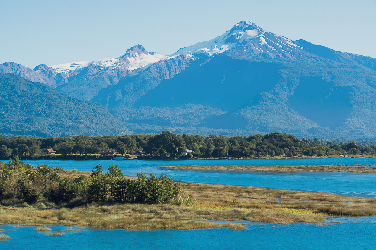 Chile/Argentina: Puerto Varas – Lago Puelo via Paso Puelo/Bolson, Highlux Photography
