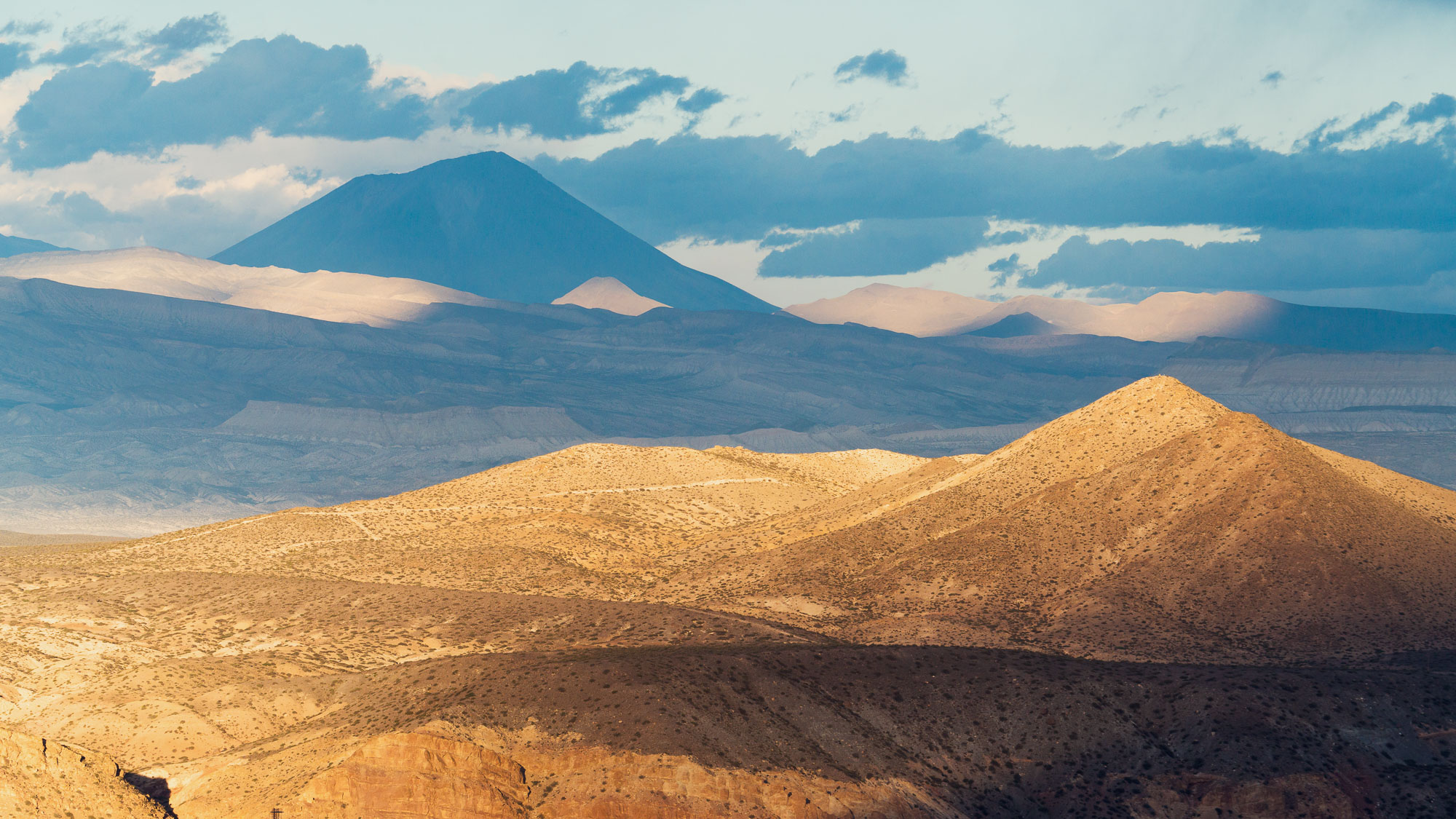 Argentina: Bardas Blancas to Barrancas via the RP221